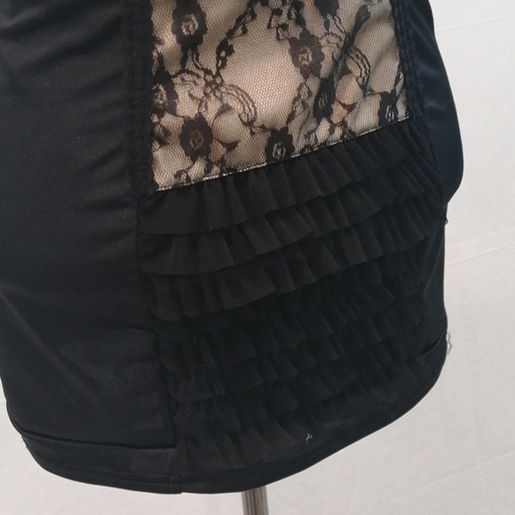 Elegant Black Lace Mini Dress - Picture 7 of 13